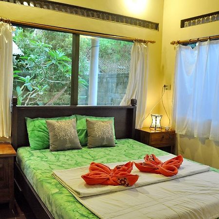 Albergue Soni Backpacker House Ubud Exterior foto